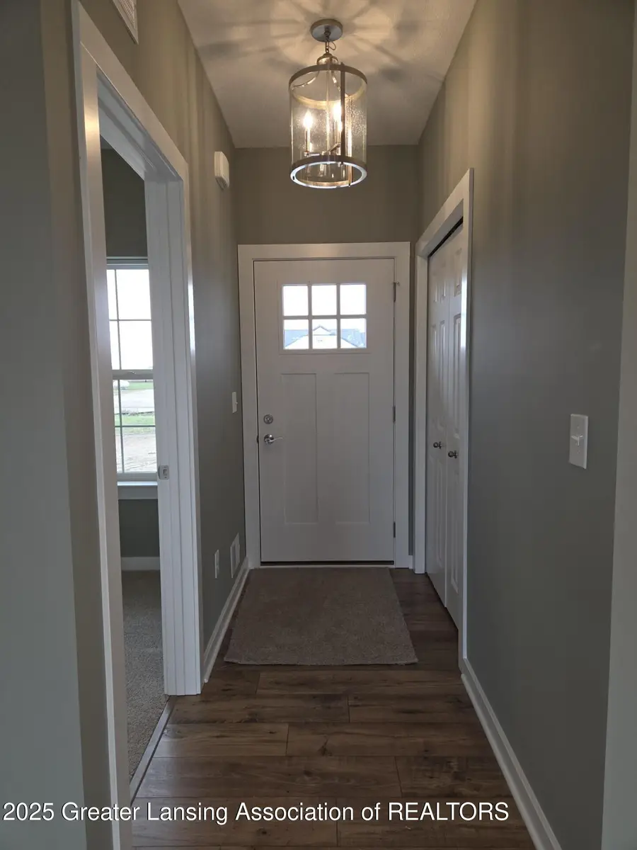 15277 Sherwood Lane, Lansing, MI 48906 - Image #3