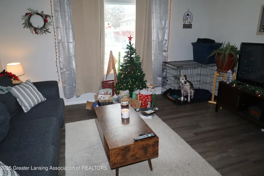 2174-2176 Meadowlawn Drive, Holt, MI 48842 - Image #3