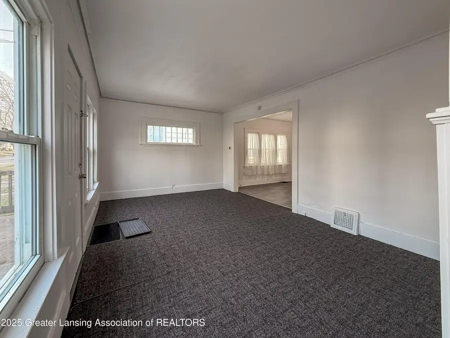 1013 N Pennsylvania Avenue, Lansing, MI 48906 - #3