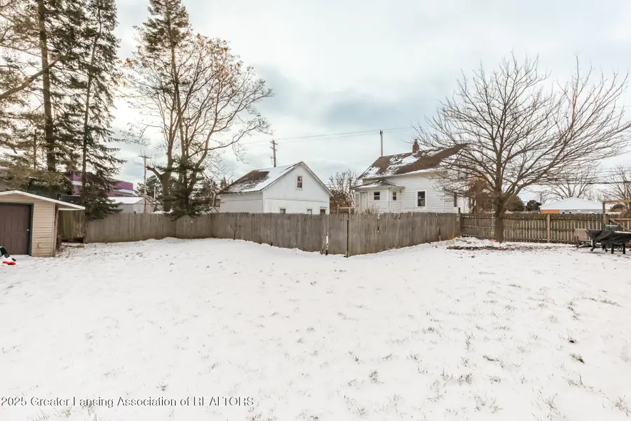 200 Mosley Avenue, Lansing, MI 48906 - #3