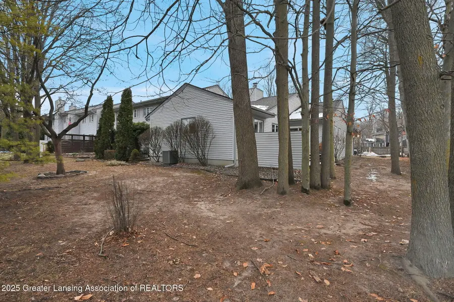 1102 Timbercreek Drive #50, Grand Ledge, MI 48837 - Image #3