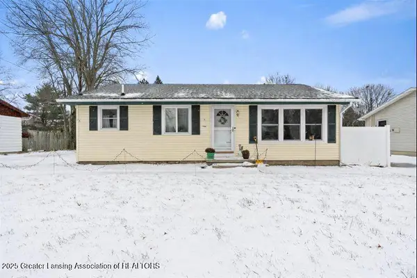 1015 Brad Street, Lansing, MI 48911