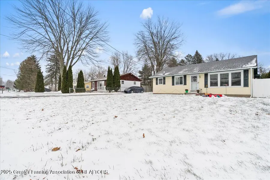 1015 Brad Street, Lansing, MI 48911 - Image #3