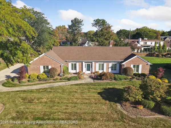 943 Applegate Lane, East Lansing, MI 48823