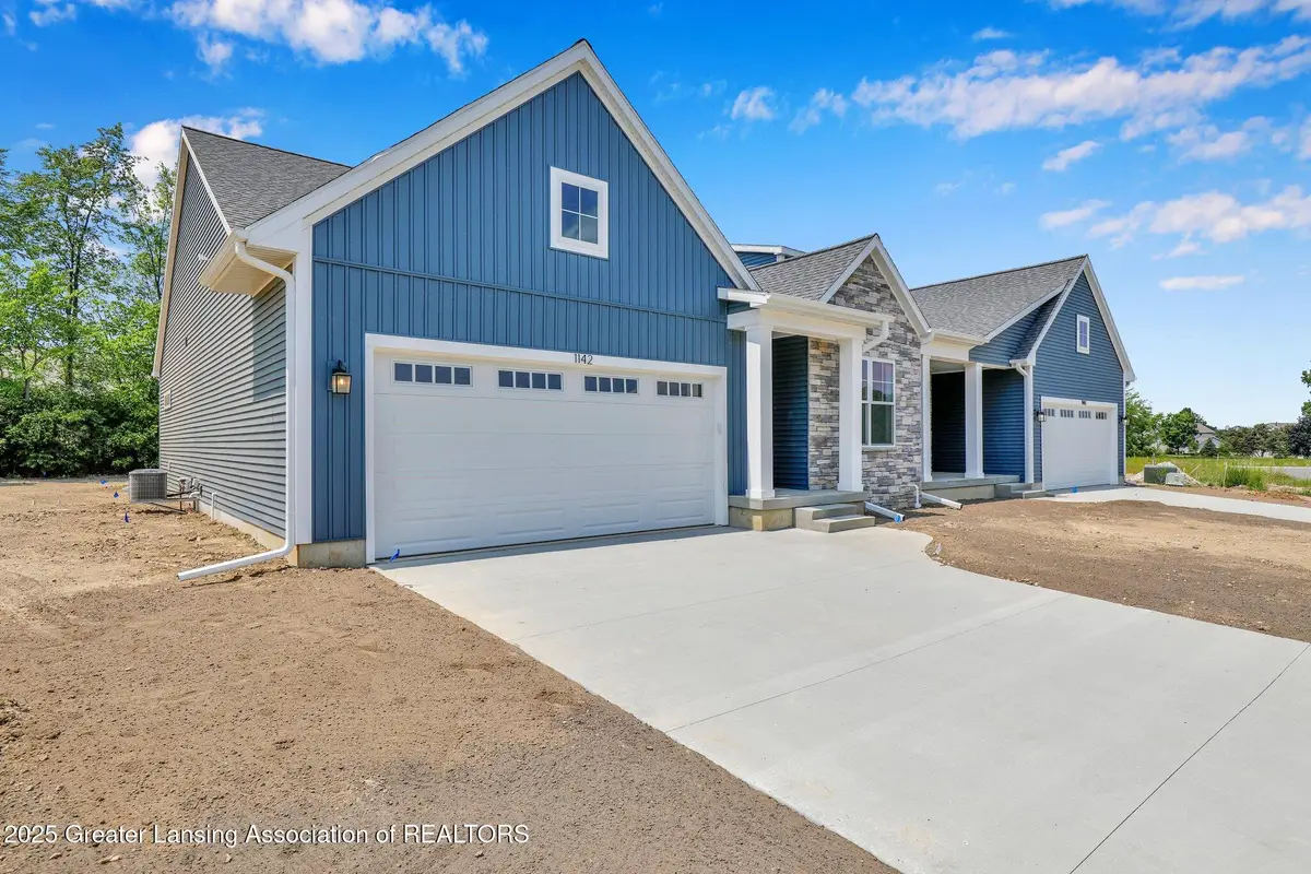 1134 Peninsula Drive, Grand Ledge, MI 48837 - Image #1