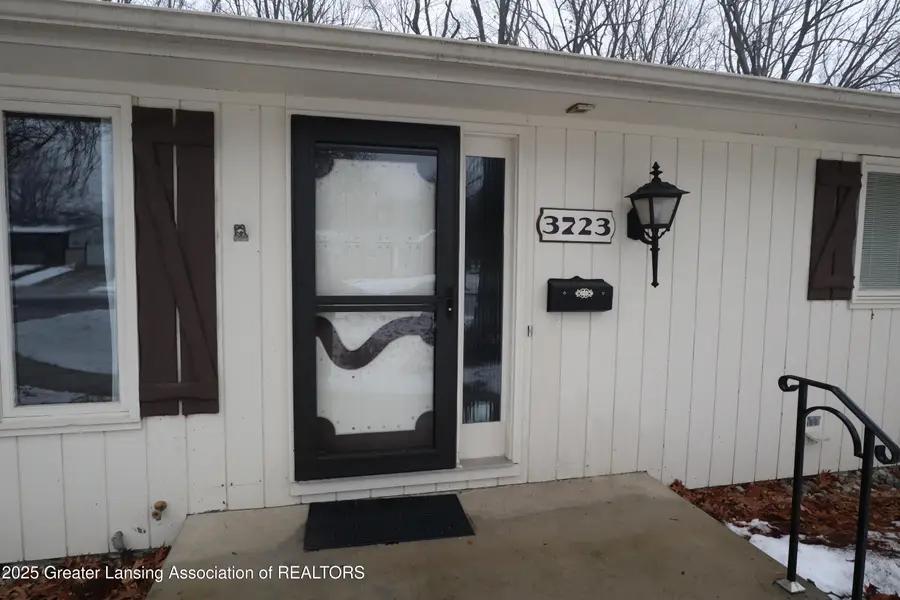 3723 Springbrook Lane, Lansing, MI 48917 - Image #2
