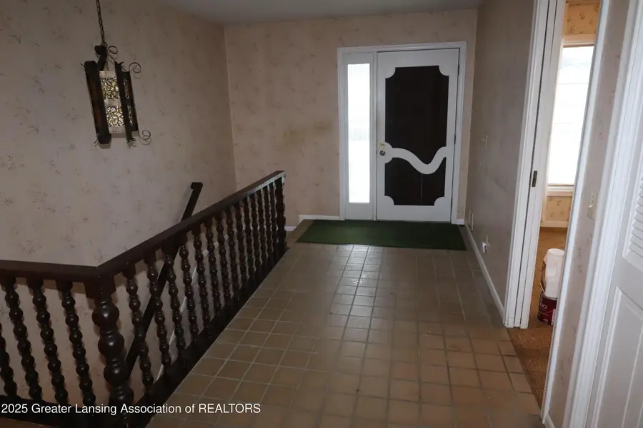 3723 Springbrook Lane, Lansing, MI 48917 - Image #3