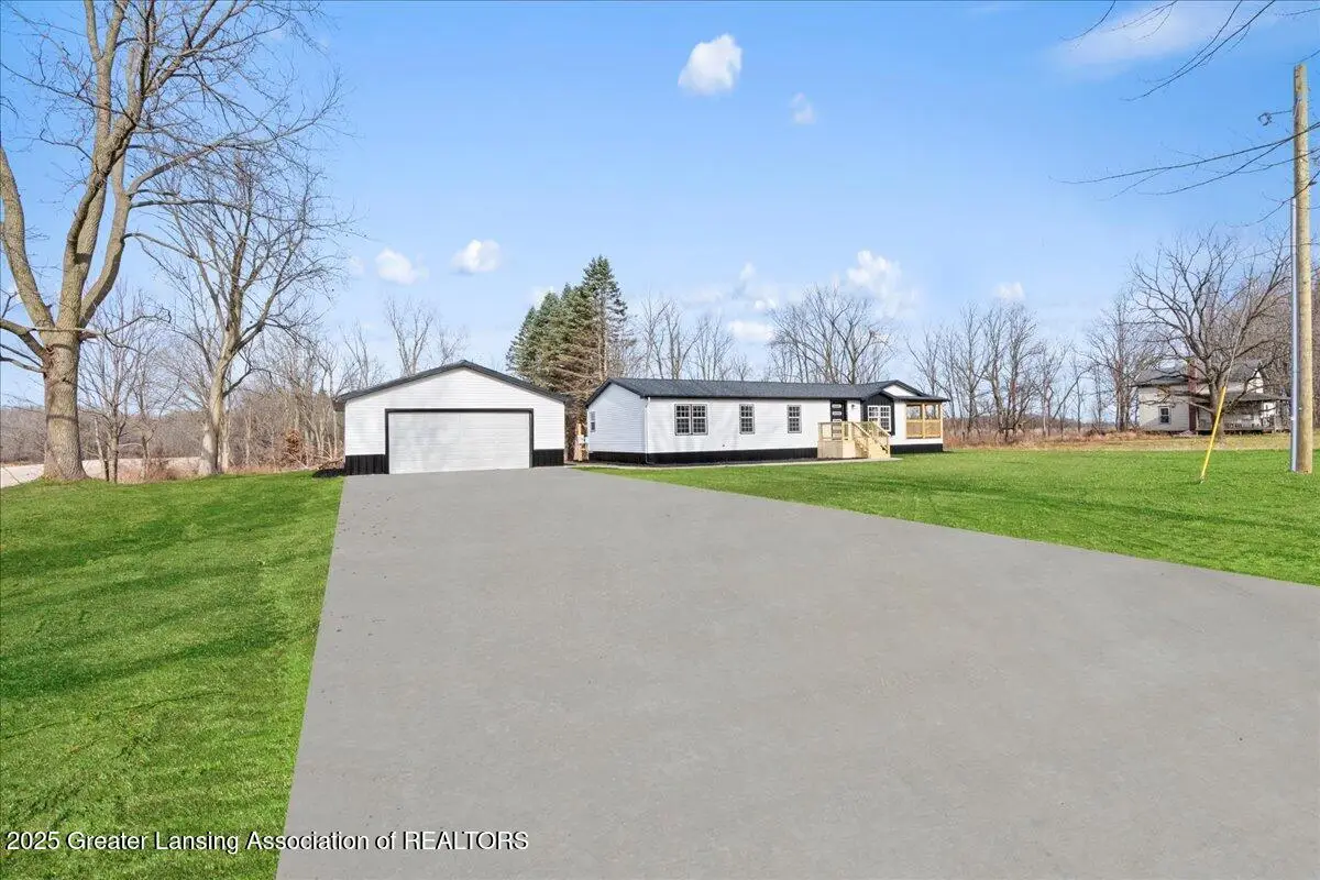 1976 Bolock Highway, Charlotte, MI 48813 - Image #1