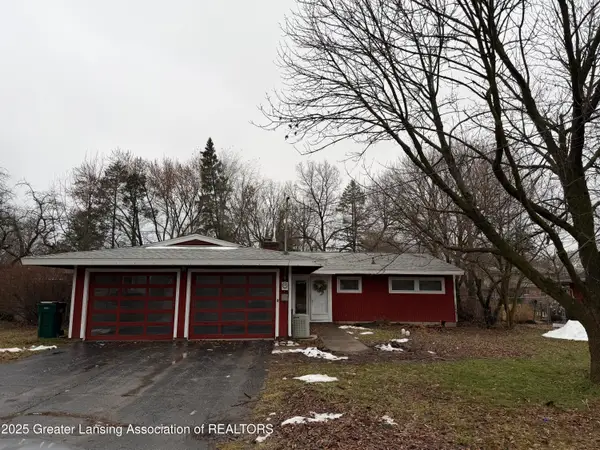 2221 Kuerbitz Drive, Lansing, MI 48906