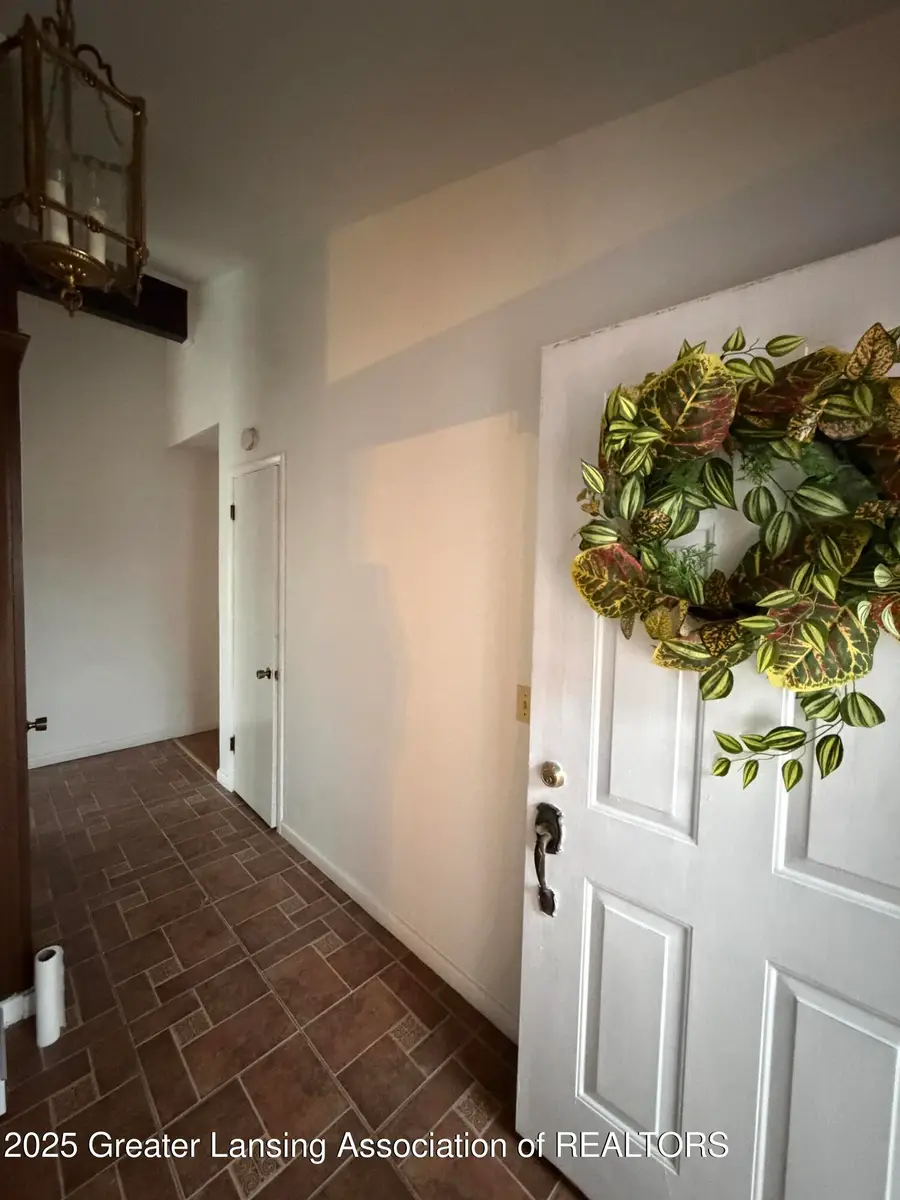 2221 Kuerbitz Drive, Lansing, MI 48906 - Image #2