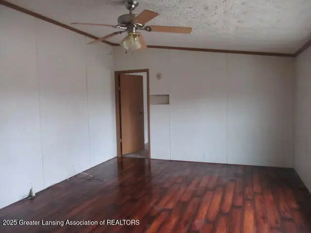 1355 E Lovejoy Road, Perry, MI 48872 - Image #3