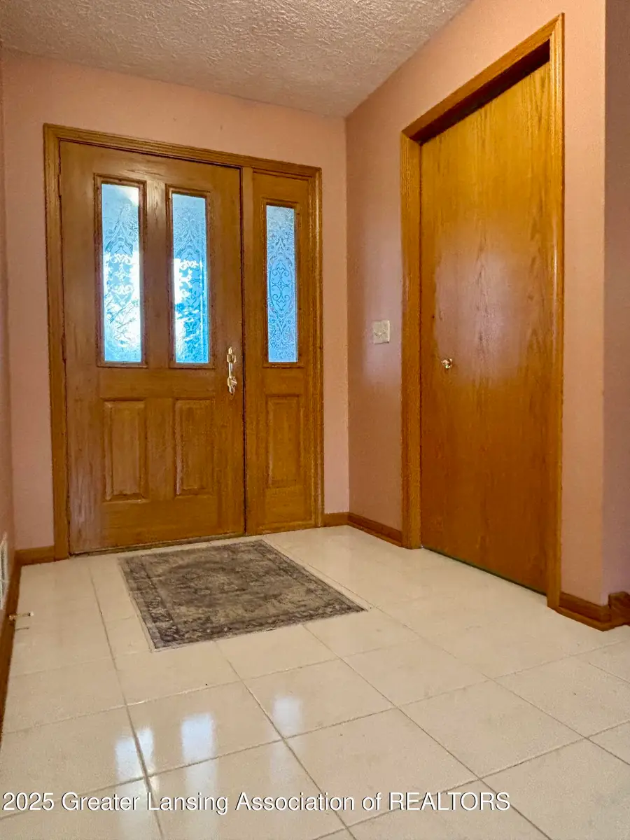 5091 Runnymede Drive, Holt, MI 48842 - Image #3