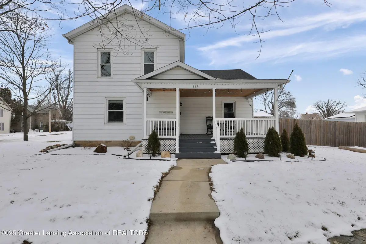 224 W Front Street, Grand Ledge, MI 48837 - Image #1