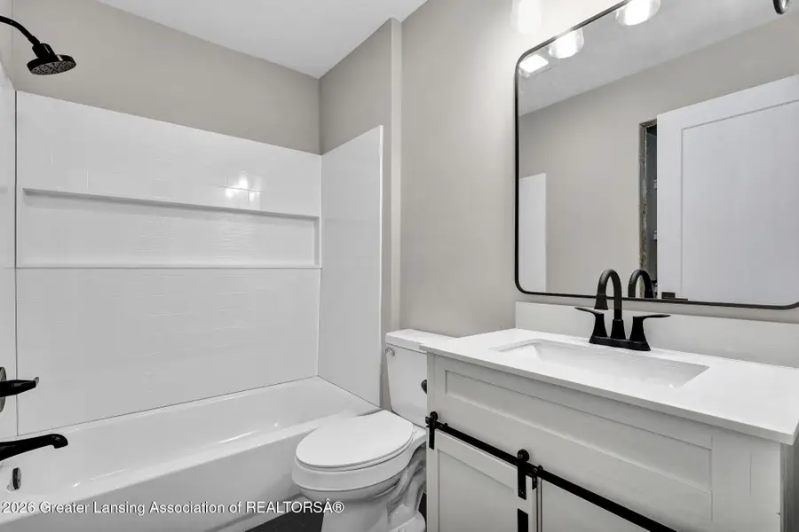 56 S Onondaga Road, Mason, MI 48854 - Image #3