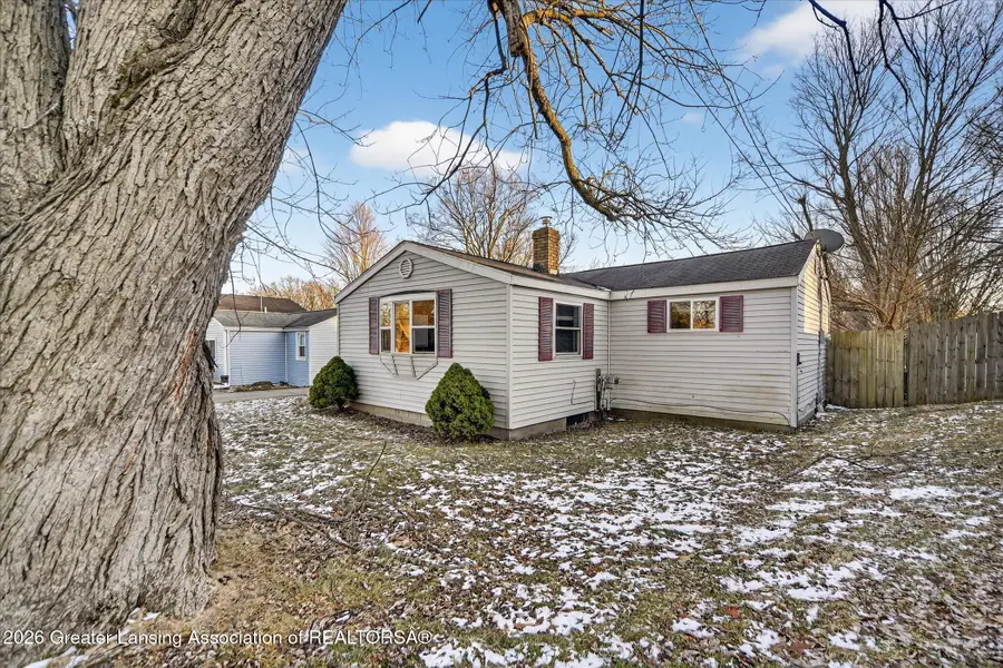 209 Beech Street, Charlotte, MI 48813 - Image #2