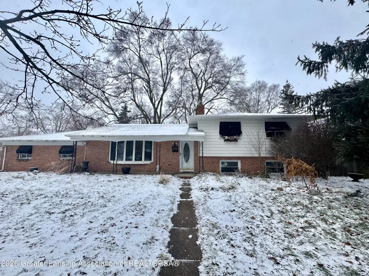 3824 Schlee Street, Lansing, MI 48910 - Image #1