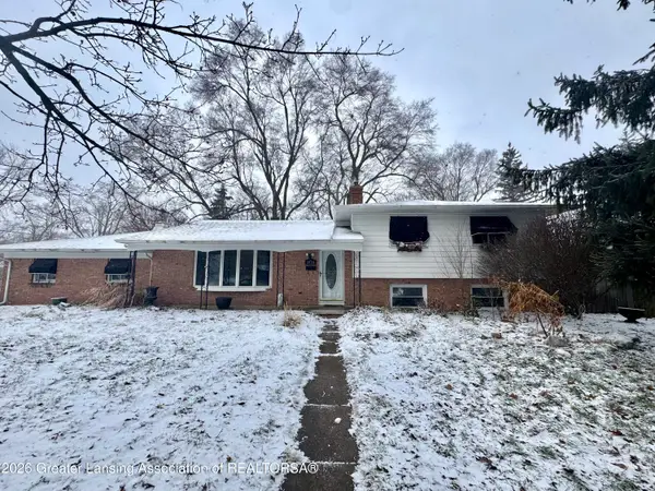 3824 Schlee Street, Lansing, MI 48910