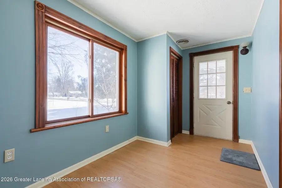 703 E Columbia Street, Mason, MI 48854 - Image #3