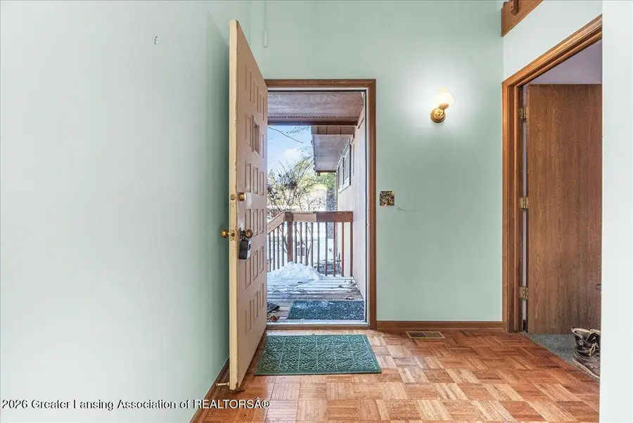 5469 Wild Oak Drive, East Lansing, MI 48823 - Image #2