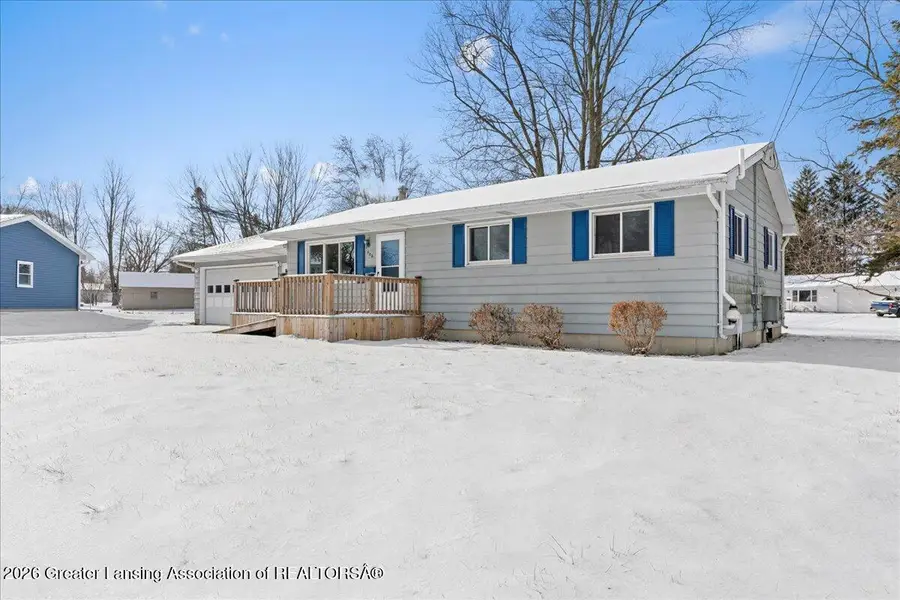 905 N Oakland Street, Saint Johns, MI 48879 - Image #3