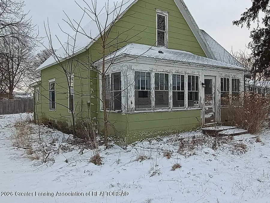 915 May Street, Owosso, MI 48867 - Image #2