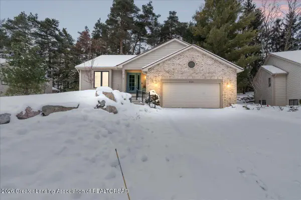 6321 Timber View Drive, East Lansing, MI 48823