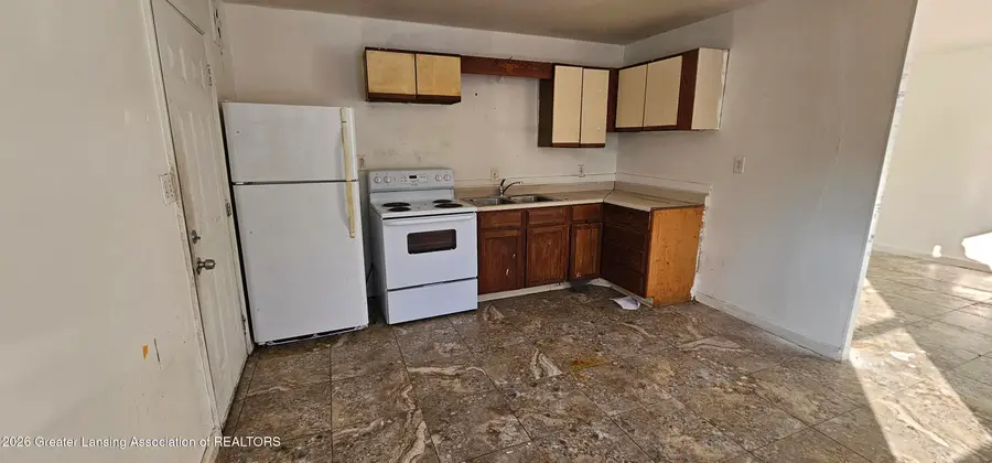 901 Clayton Street, Lansing, MI 48915 - Image #2