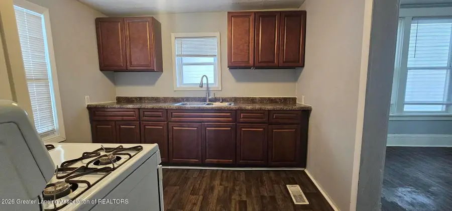 921 N Sycamore Street, Lansing, MI 48906 - Image #3