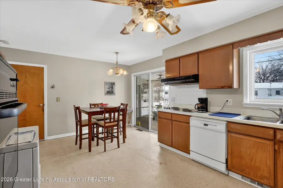 3723 Weger Place, Lansing, MI 48910 - Image #2