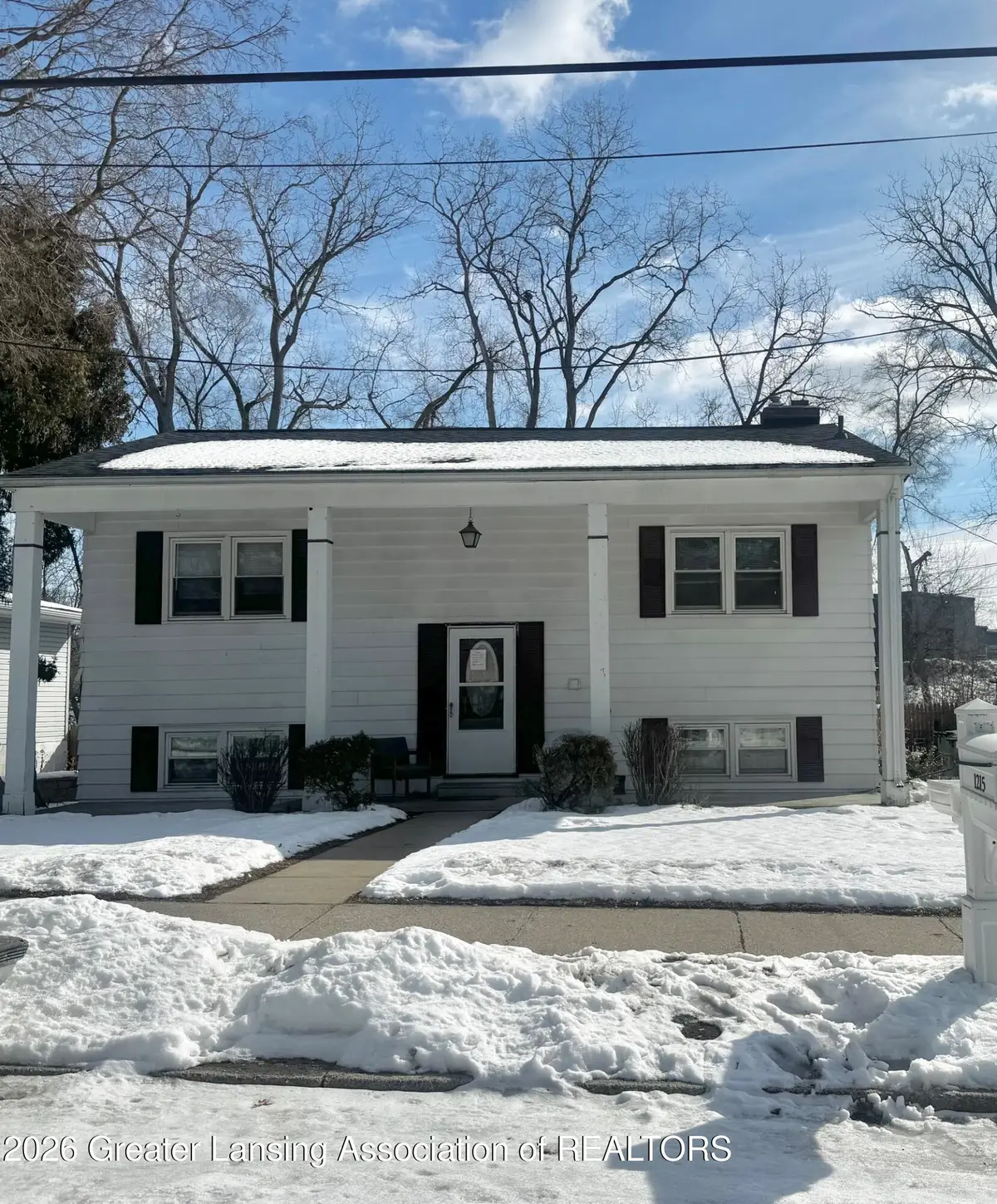 1215 S Briarfield Drive, Lansing, MI 48910 - #1