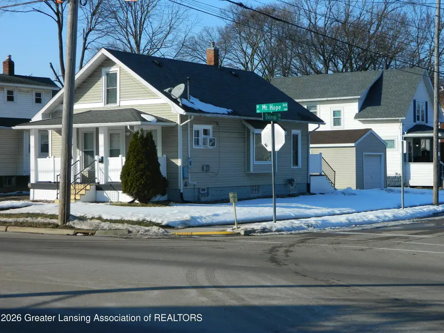900 W Mount Hope Avenue, Lansing, MI 48910 - #2
