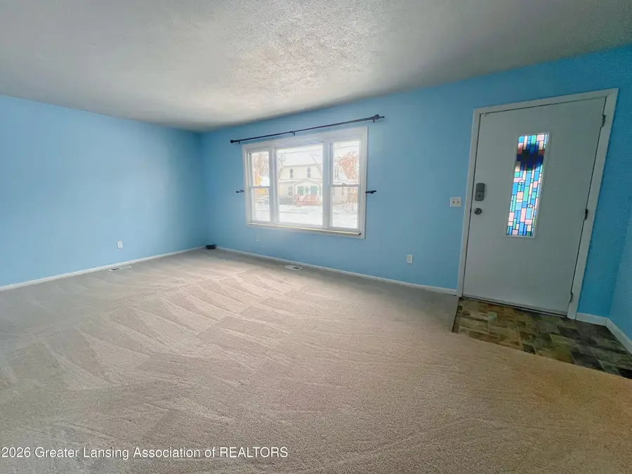 615 Broadway Avenue, Owosso, MI 48867 - #3