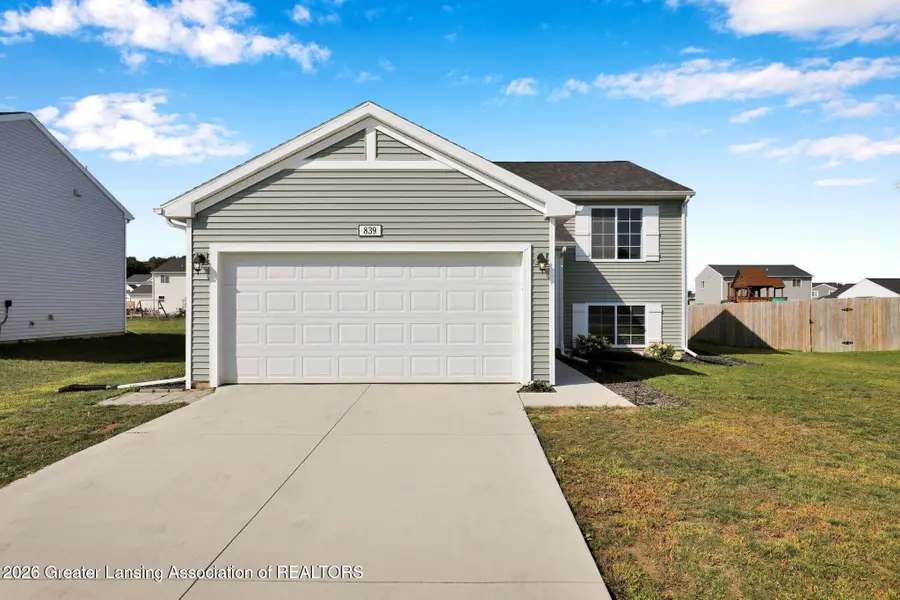 839 St Johns Chase, Grand Ledge, MI 48837 - #2