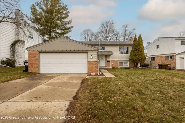 2711 Heights Avenue, Lansing, MI 48912