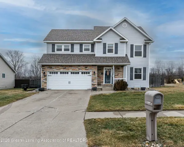 2690 Halyard Drive, Lansing, MI 48911