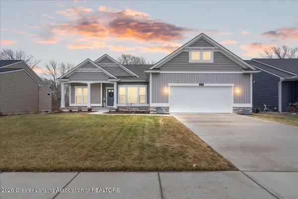 1432 Badlands Drive, Lansing, MI 48917