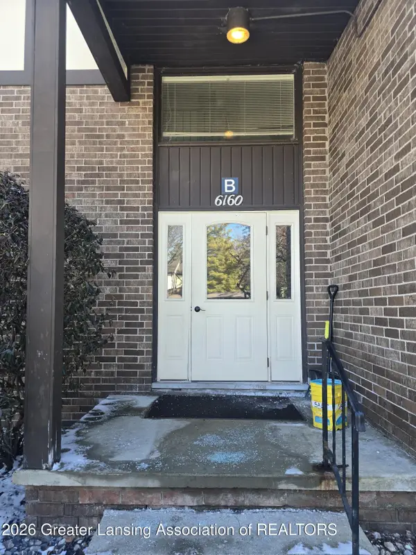 6160 Innkeepers Court #56, East Lansing, MI 48823