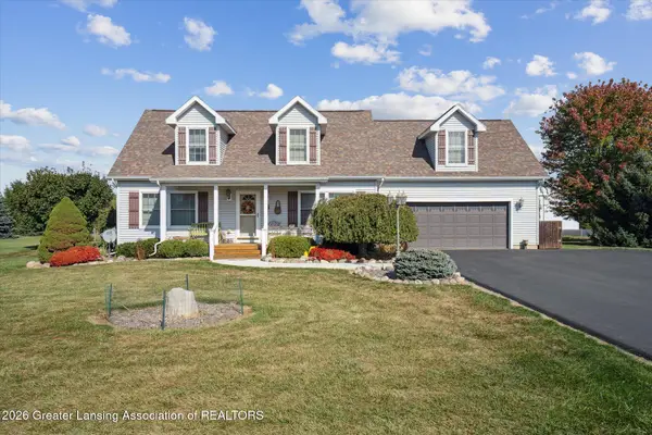 6042 Amanda Drive, Eaton Rapids, MI 48827