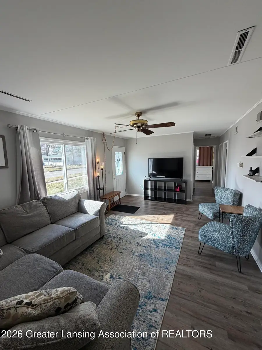 300 W South Street, Grand Ledge, MI 48837 - #3