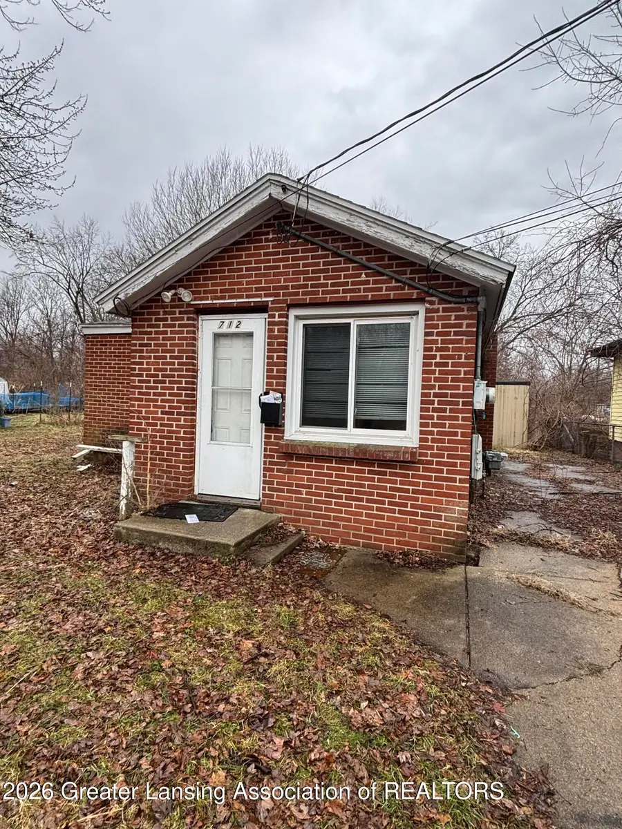 712 S Francis Avenue, Lansing, MI 48912 - #2