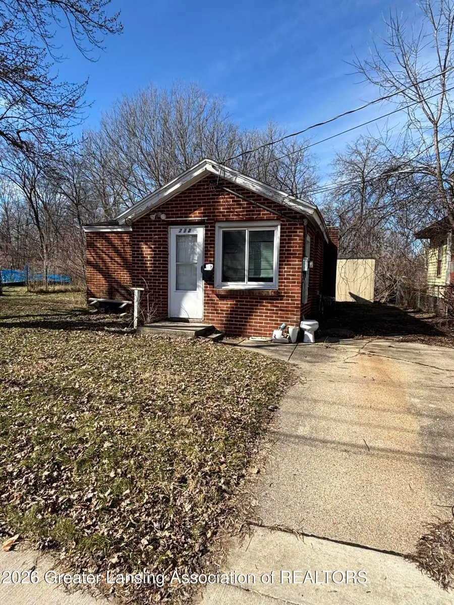 712 S Francis Avenue, Lansing, MI 48912 - #3