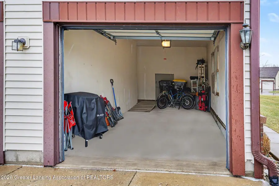 1111 Sunview Drive, Saint Johns, MI 48879 - #2