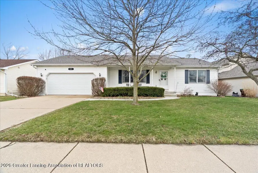 925 Candela Lane, Grand Ledge, MI 48837 - #2