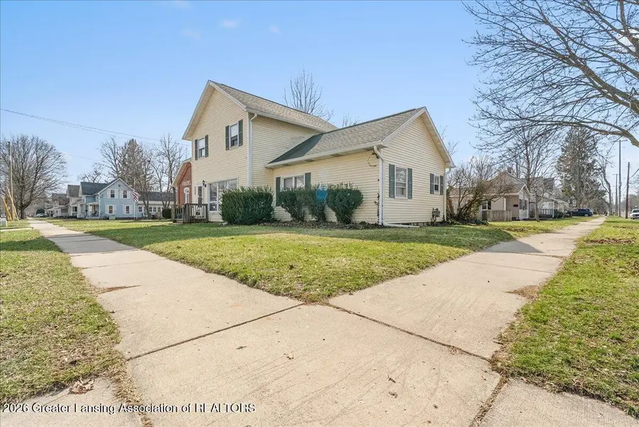 402 S Sheldon Street, Charlotte, MI 48813 - #3