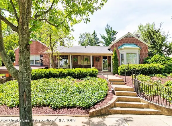 937 Roxburgh Avenue, East Lansing, MI 48823