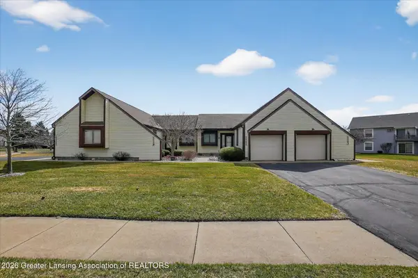 1123 Sunview Drive #12, St. Johns, MI 48879