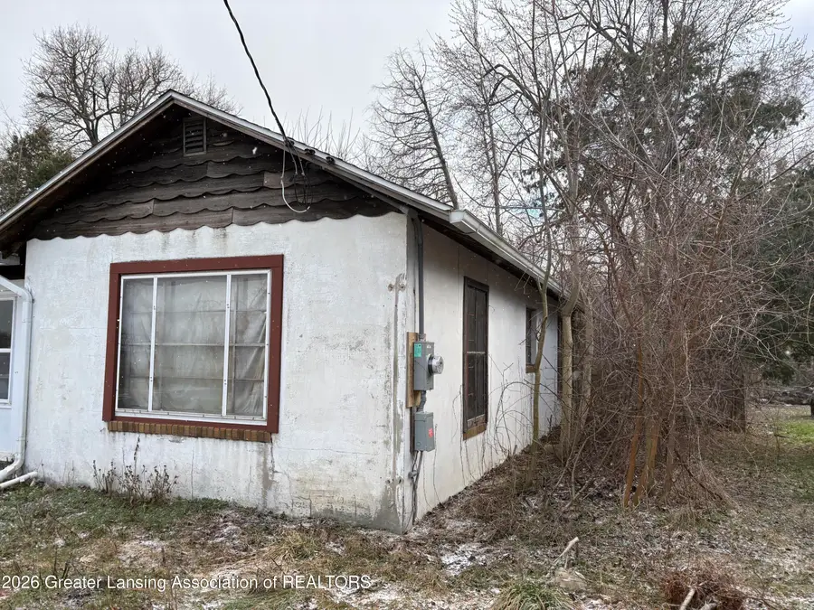 4015 N Grand River Avenue, Lansing, MI 48906 - #3