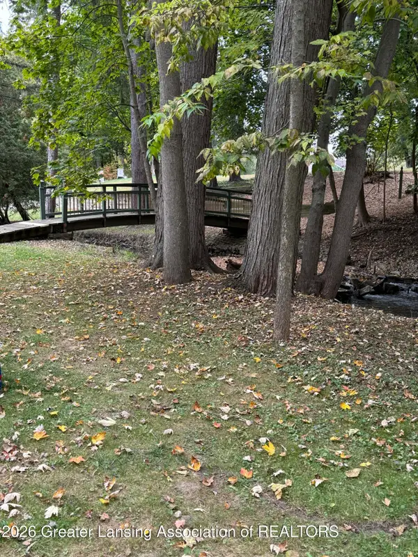 202 Mable Court, Mason, MI 48854