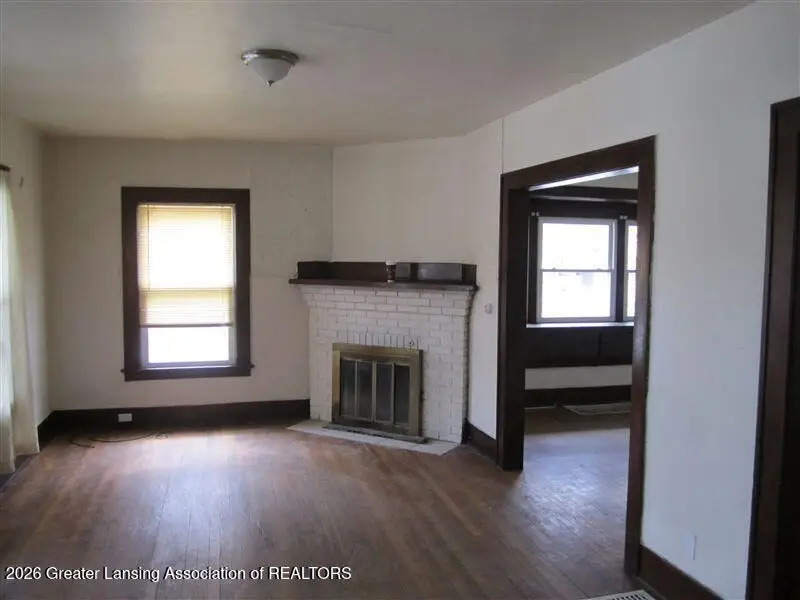 328 S Holmes Street, Lansing, MI 48912 - #3