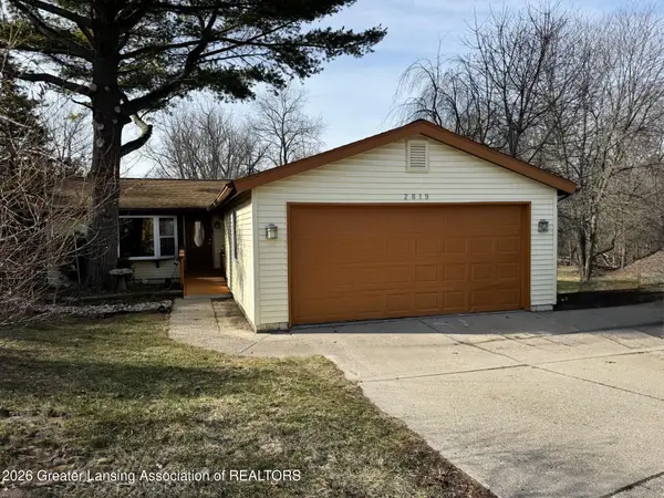 2819 Aurora Drive, Lansing, MI 48910